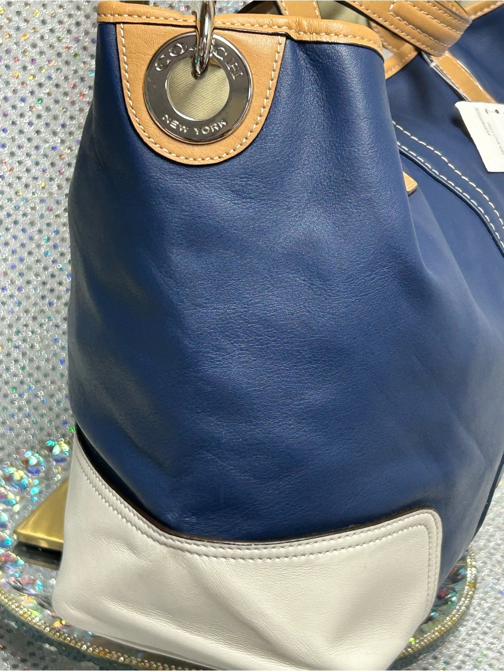 COACH Navy Leather Shoulder Strap w/ White & Tan Accents Approx 17 x 11 x 6 - Picture 5 of 17
